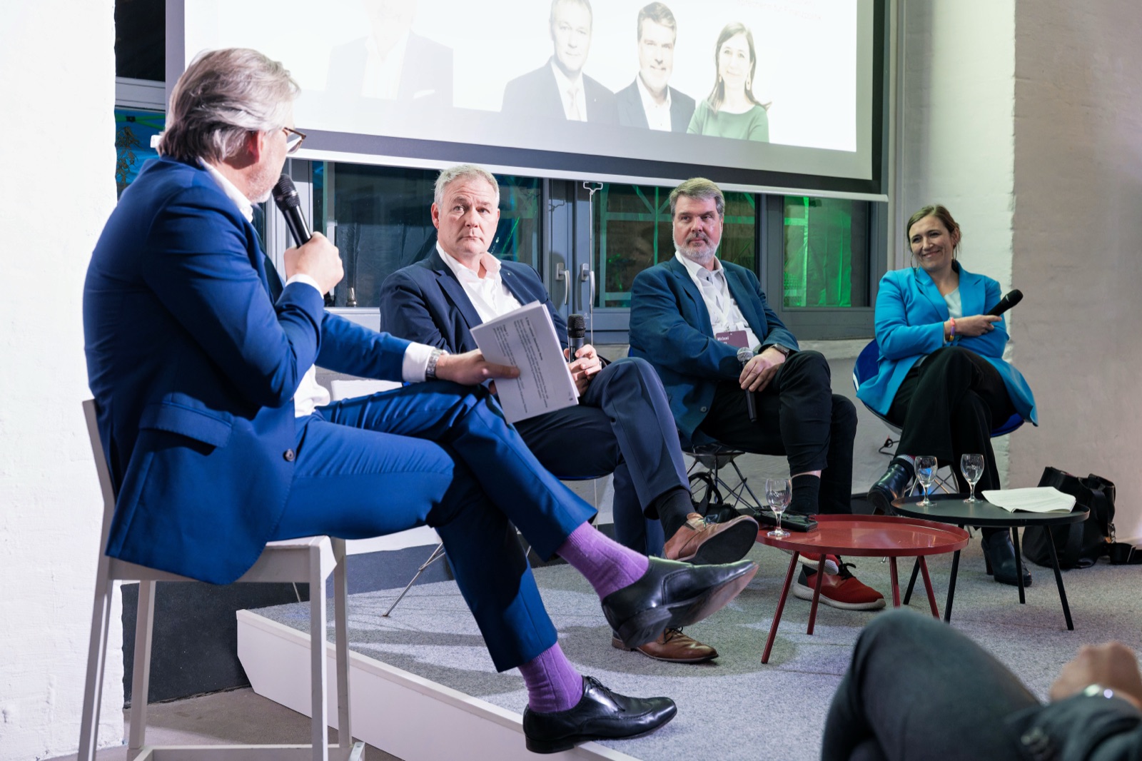 Podiumsdiskussion zu regulatorischen Themen der Finanzbranche